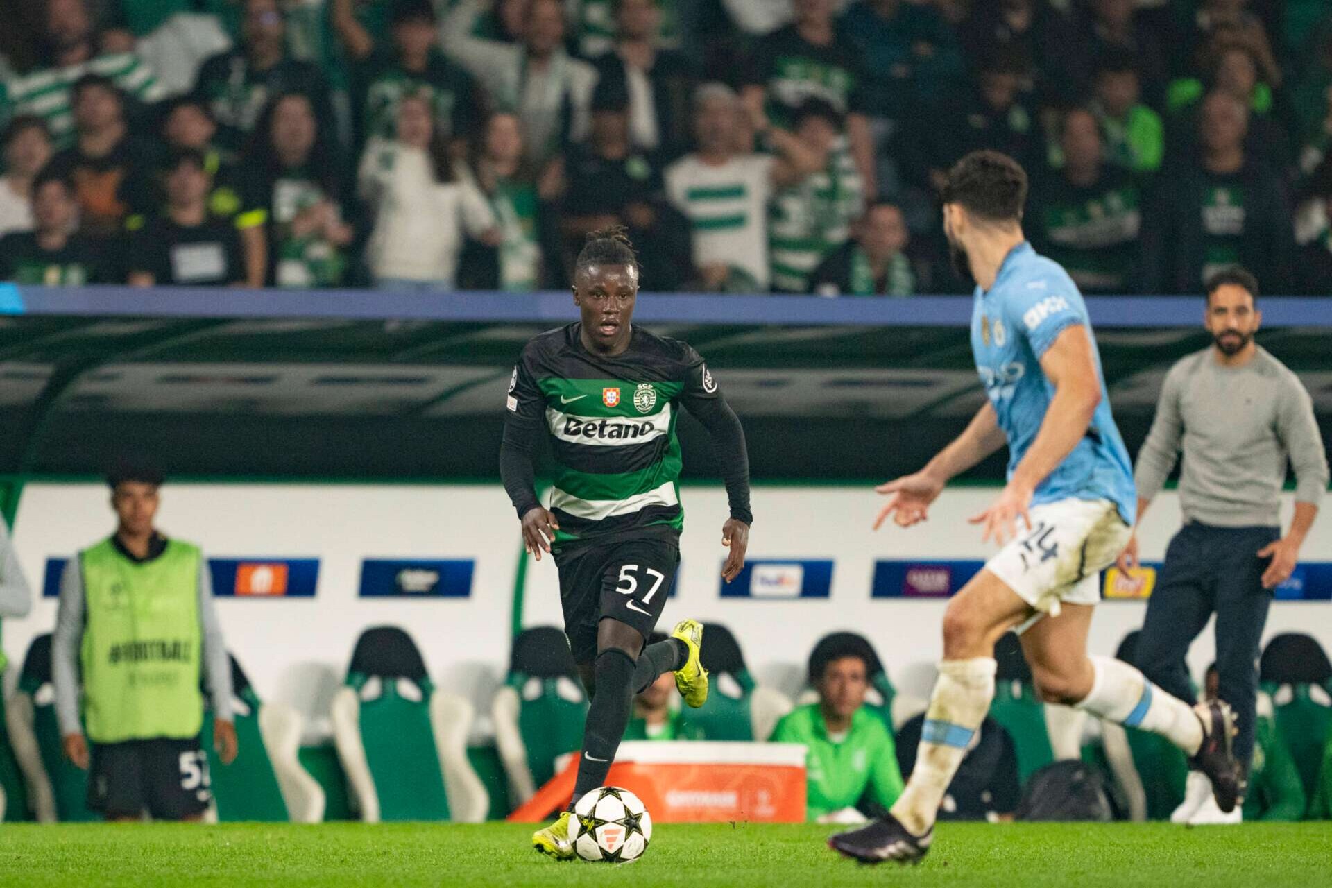 Sportings Shootingstar Geovany Quenda während des Champions League-Spiels gegen Manchester City, 5. November 2024