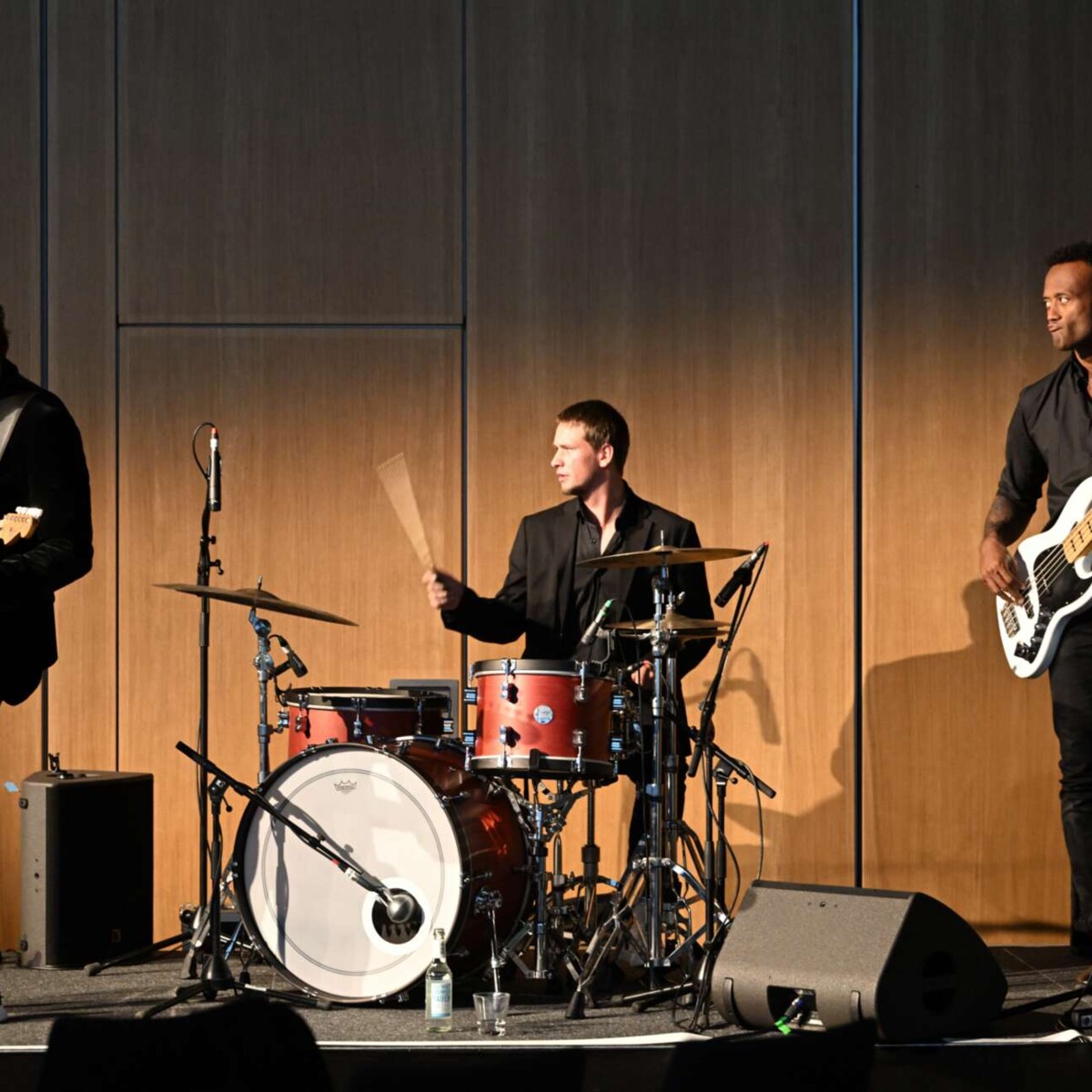 Inklusive Mischa Gohlke Band bei der Eröffnungsfeier des PREVIER