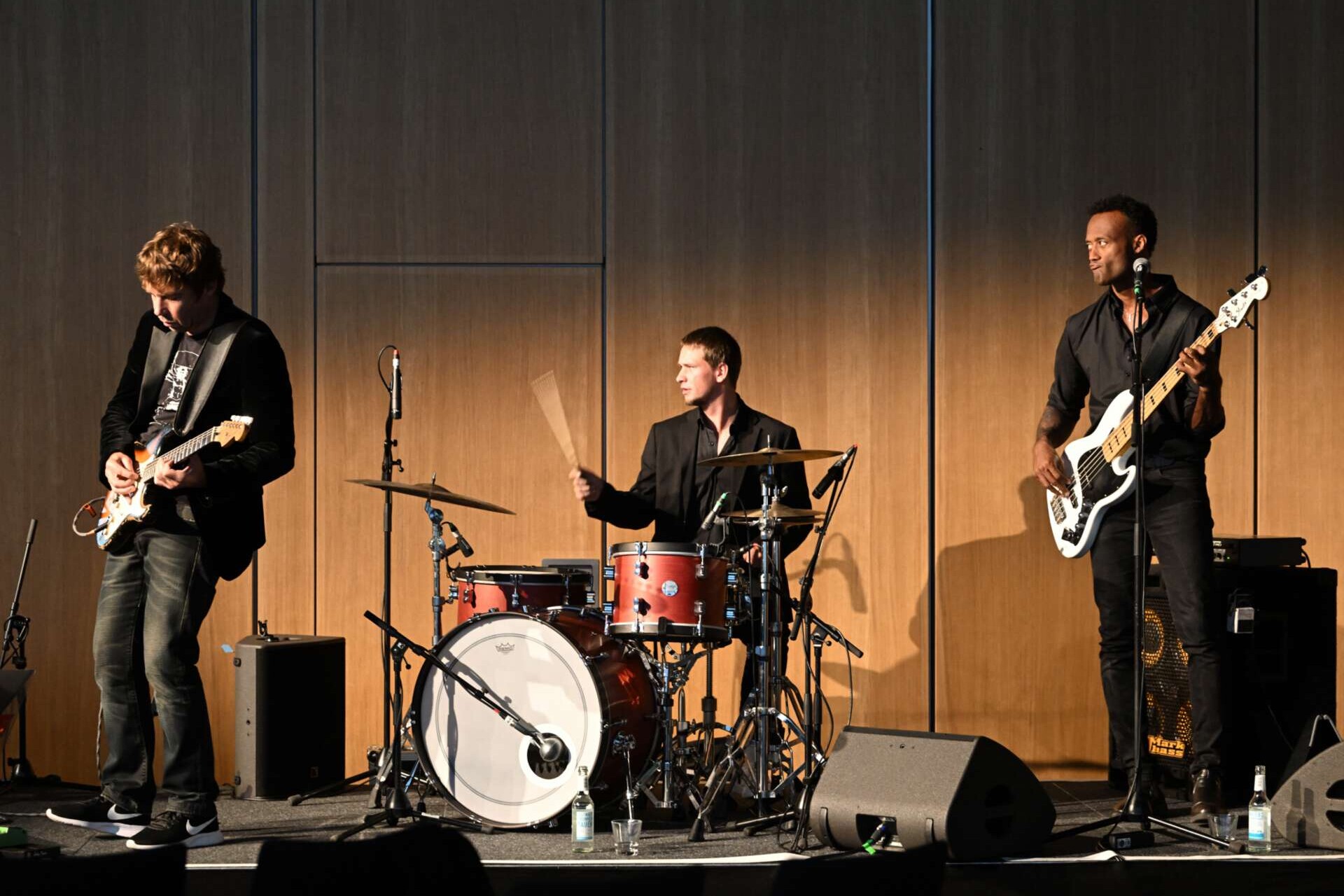 Inklusive Mischa Gohlke Band bei der Eröffnungsfeier des PREVIER