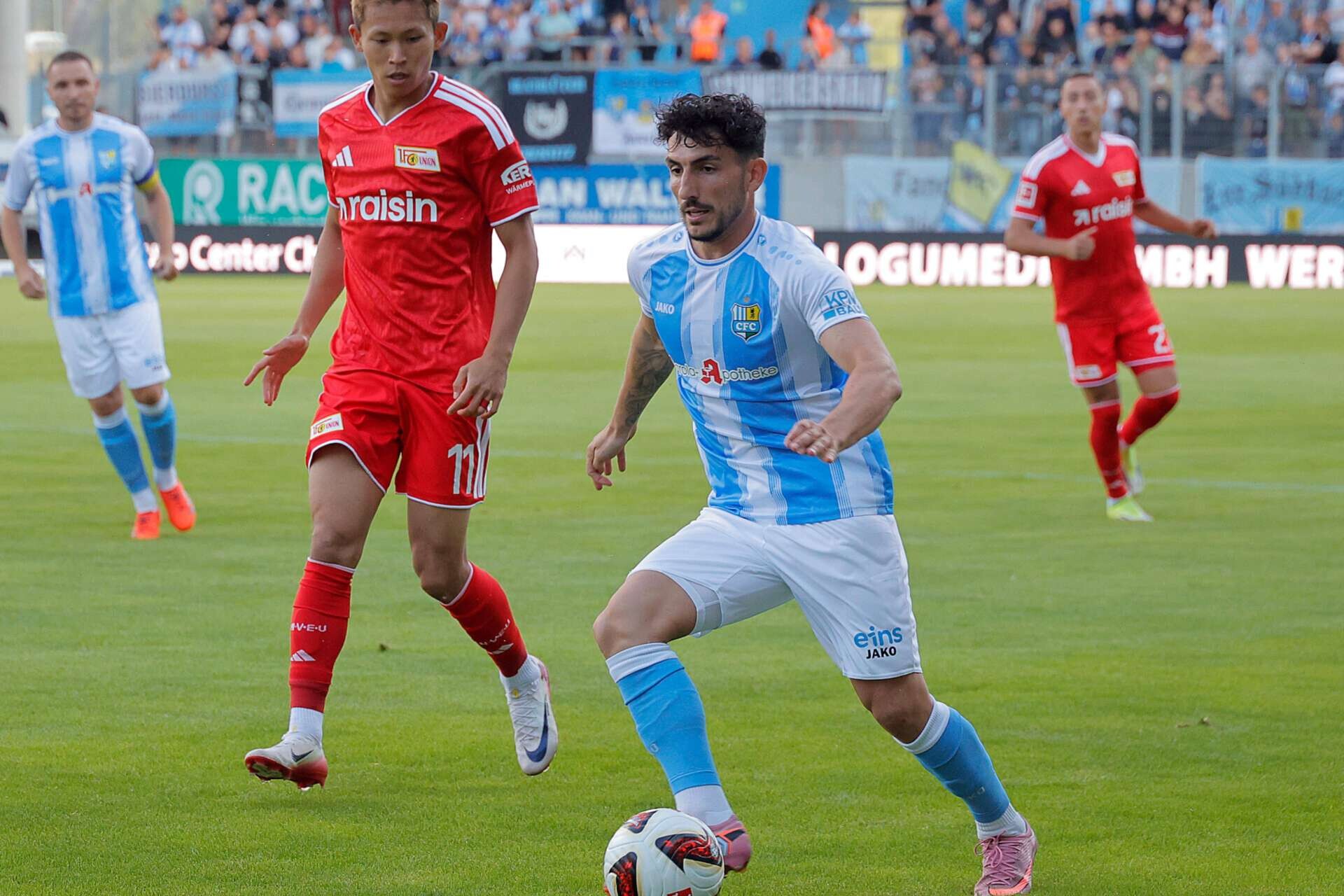 Demenico Alberico und Woo-yeong Jeong während eines Testspiels zwischen dem Chemnitzer FC und dem 1. FC Union Berlin, 9.07.2026 