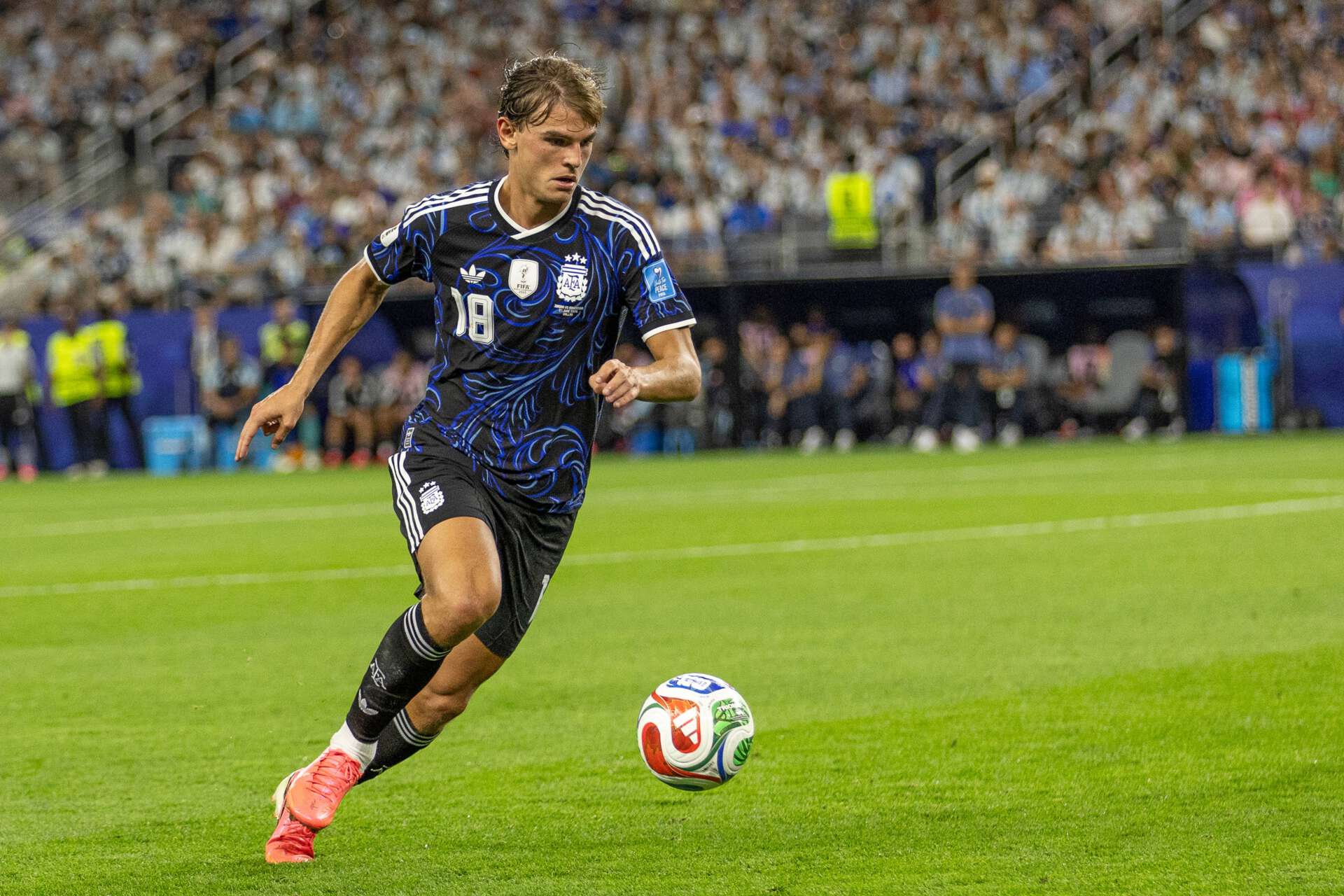 Der argentinische Nationalspieler Nico Paz während des Fußball-WM-Spiels zwischen Argentinien und Jordanien, 28.06.2026