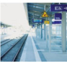 Bahnsteig in einem Bahnhof