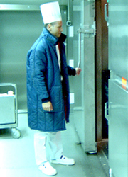 Mitarbeiter mit Kälteschutz