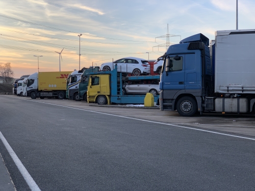 Ruhezeiten von LKW-Fahrern auf Parkplatz