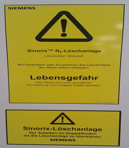 Warnzeichen an den Zugängen
